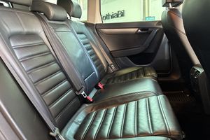 Volkswagen Passat bild 13