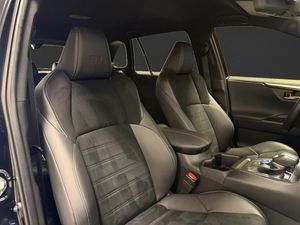 Toyota RAV4 bild 12