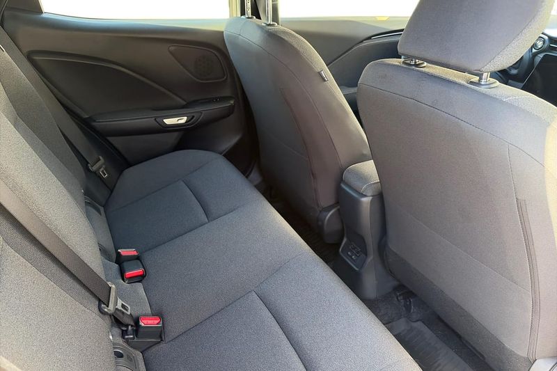 Lexus LBX bild 8