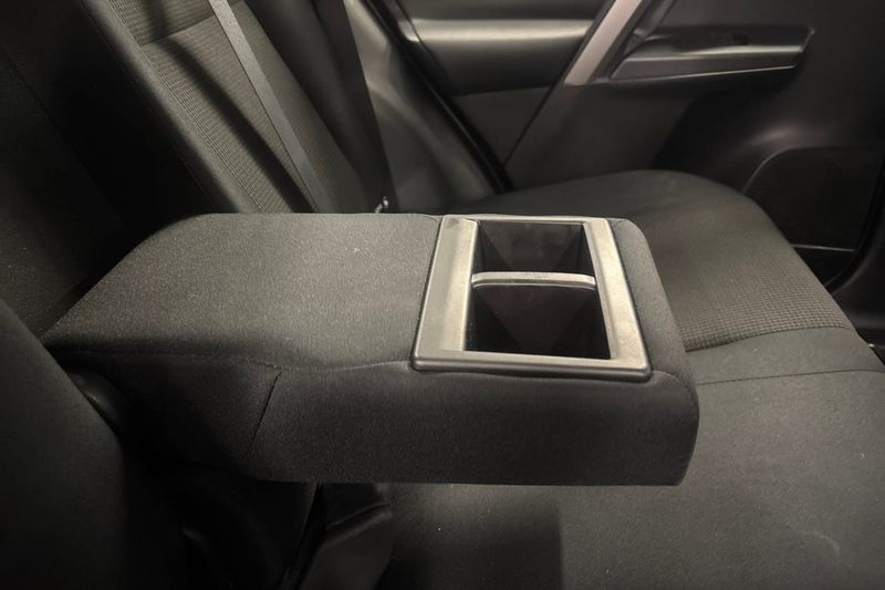 Toyota RAV4 bild 17