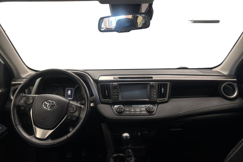 Toyota RAV4 bild 9