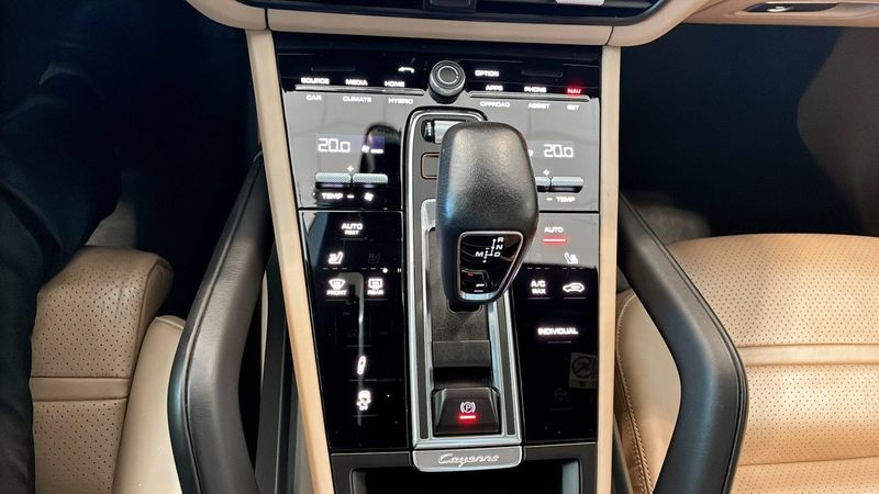 Porsche Cayenne bild 17