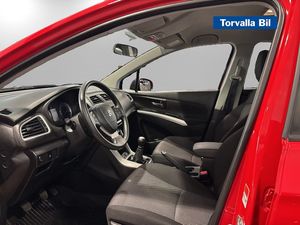 Suzuki S-CROSS bild 7