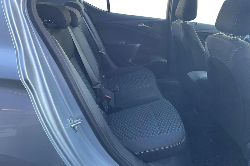 Opel Astra bild 8