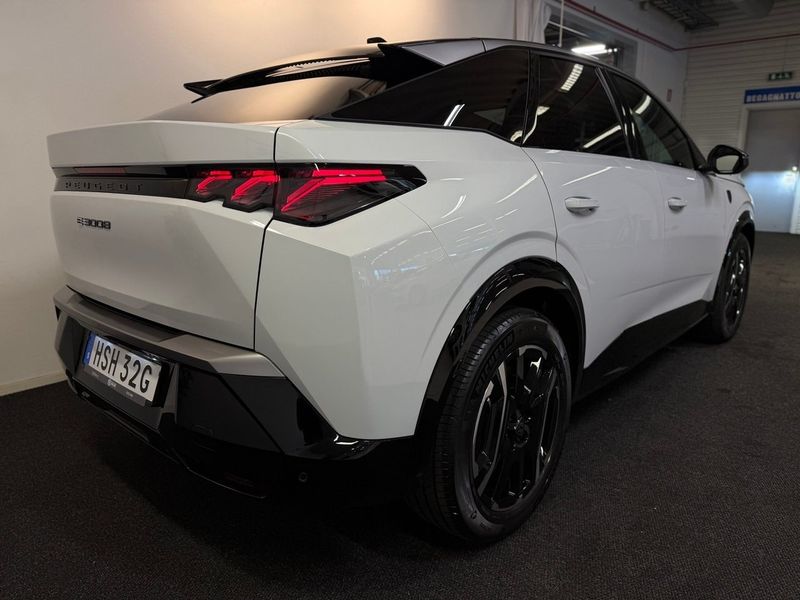 Peugeot e-3008 bild 3