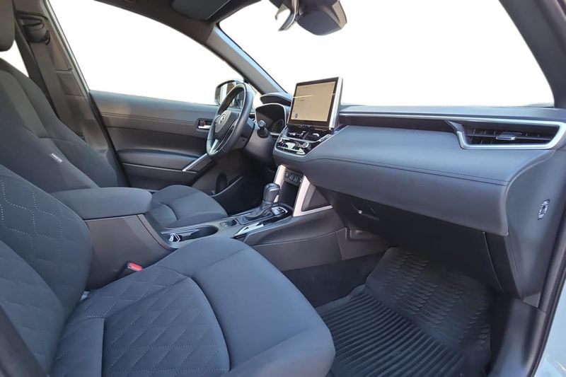 Toyota Corolla Cross bild 7