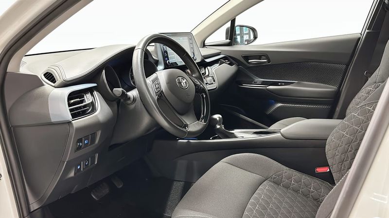 Toyota C-HR bild 7