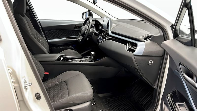 Toyota C-HR bild 11