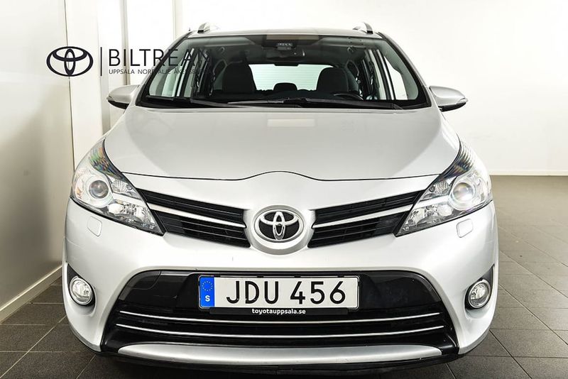 Toyota Verso bild 5