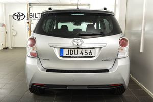 Toyota Verso bild 4