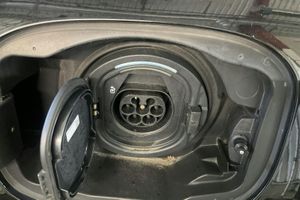 Mercedes GLC300 bild 14