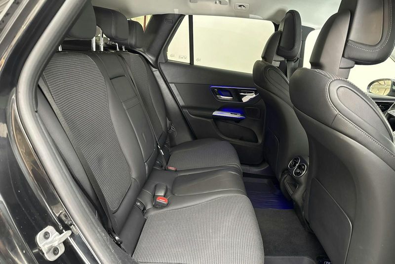 Mercedes GLC300 bild 8