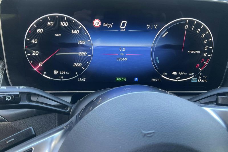 Mercedes GLC300 bild 10