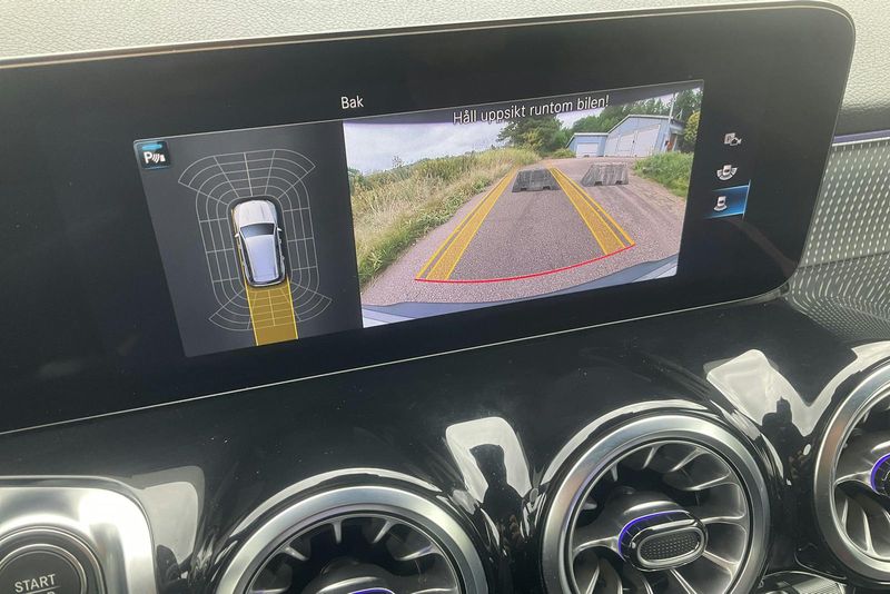 Mercedes EQB300 bild 13