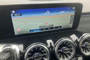 Mercedes EQB300 bild 14