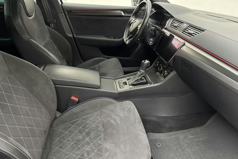 Skoda Superb bild 7