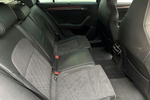 Skoda Superb bild 8