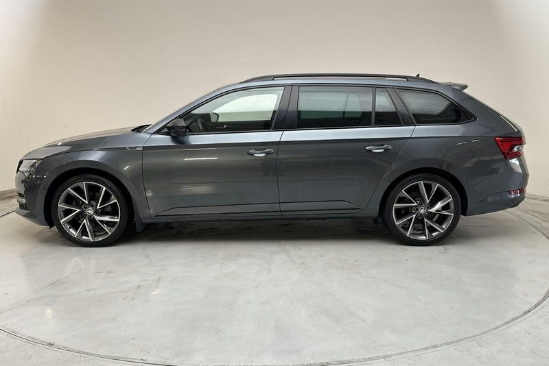 Skoda Superb bild 2