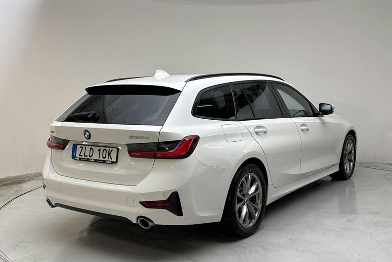 BMW 330 bild 3