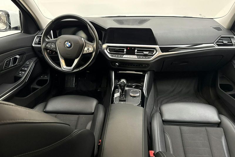 BMW 330 bild 6