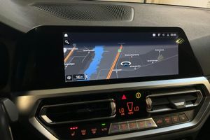 BMW 330 bild 11