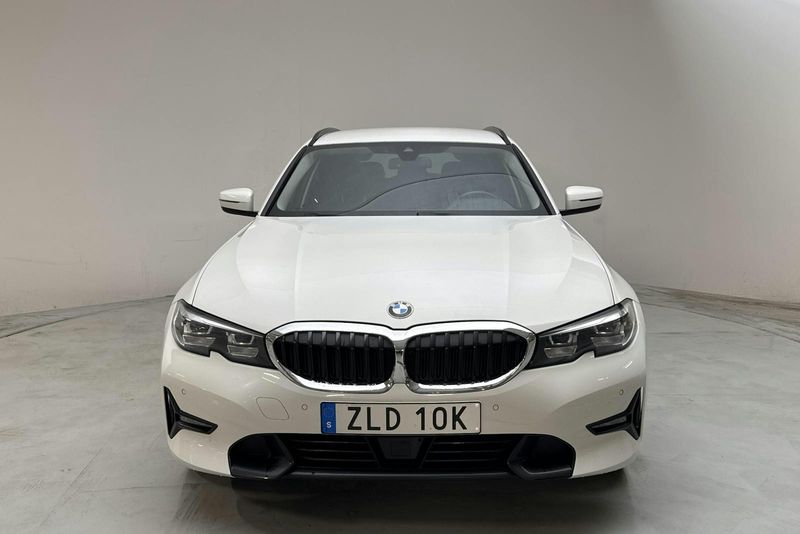 BMW 330 bild 4