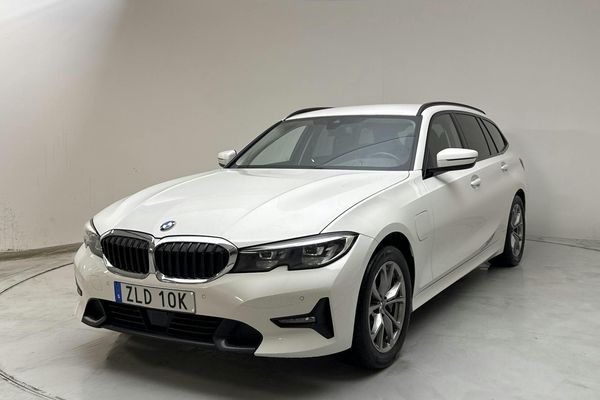 BMW 330 e xDrive Touring, G21 (292hk) - 2021