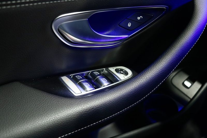Mercedes E220 bild 23