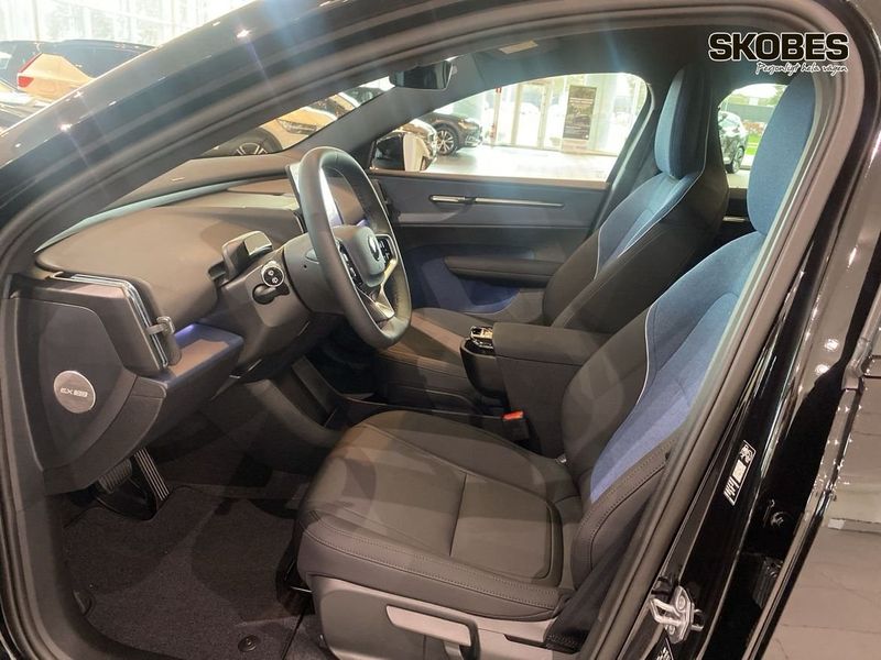 Volvo EX30 bild 7