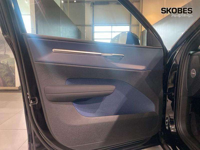 Volvo EX30 bild 14