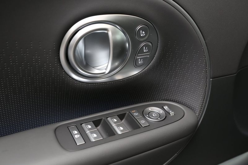 Hyundai IONIQ 9 bild 17