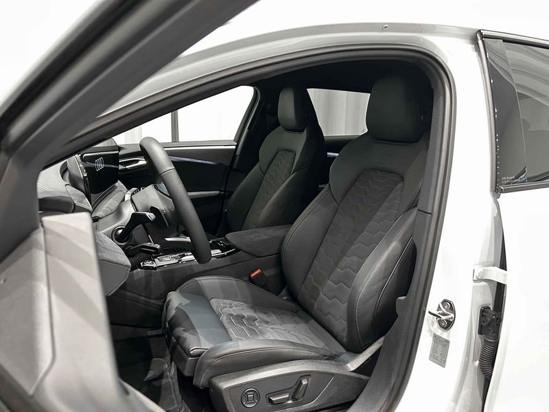 Audi A6 e-tron bild 8