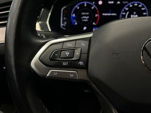 Volkswagen Passat bild 10