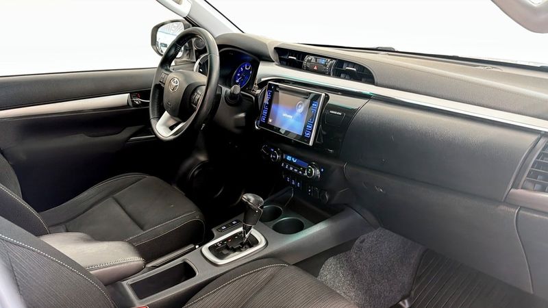 Toyota Hilux bild 14