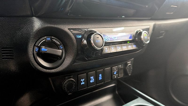 Toyota Hilux bild 12