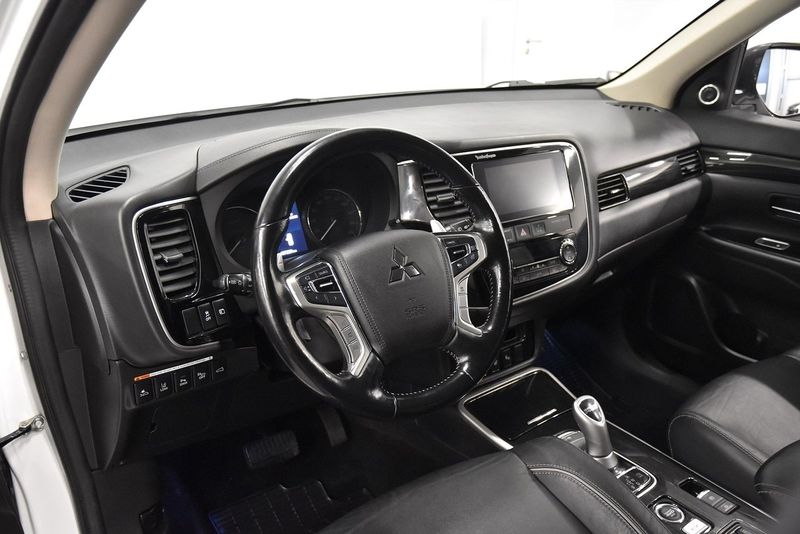 Mitsubishi Outlander bild 9