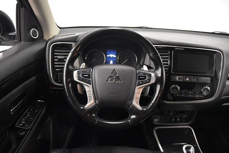 Mitsubishi Outlander bild 2