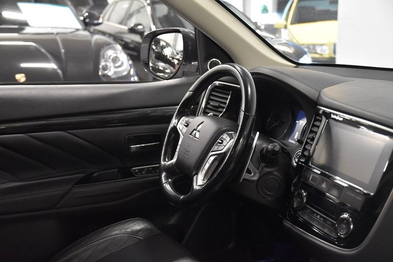 Mitsubishi Outlander bild 8