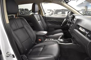 Mitsubishi Outlander bild 12