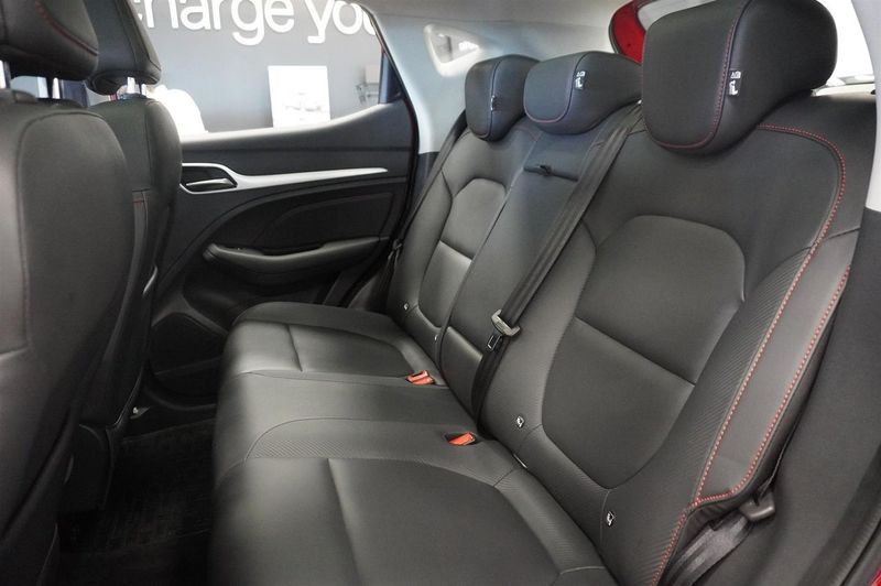 MG ZS EV bild 8