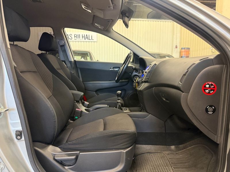 Hyundai i30 bild 8