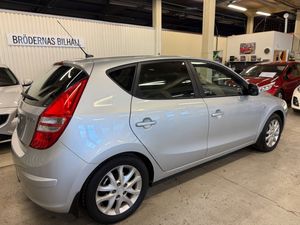 Hyundai i30 bild 2