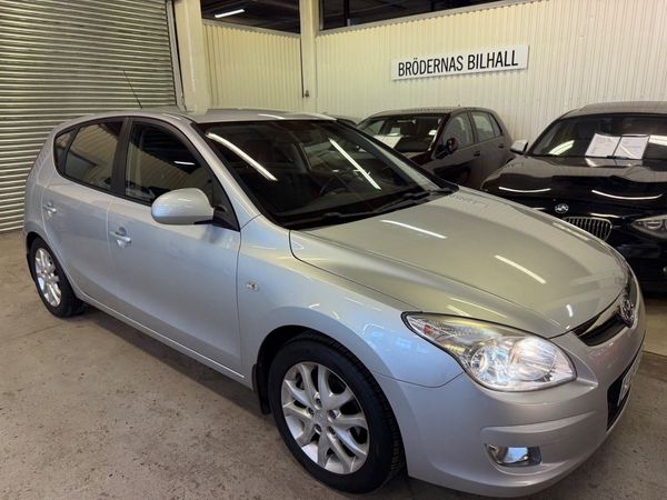 Hyundai i30 1.6 /Kamkedja/ Motorvärmare/ Nyservad/ 4-Ägare - 2008