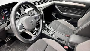 Volkswagen Passat bild 7