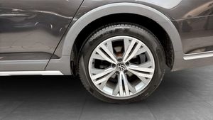Volkswagen Passat bild 6