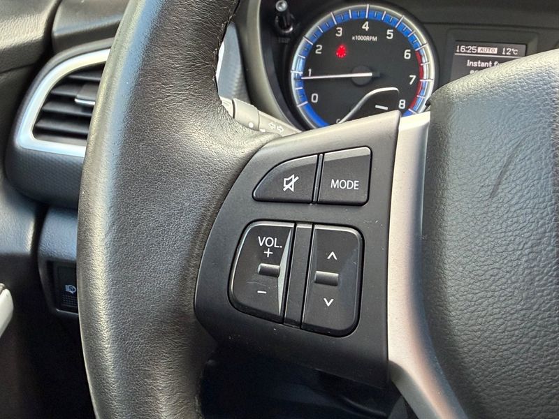 Suzuki S-CROSS bild 18