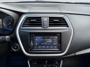 Suzuki S-CROSS bild 11