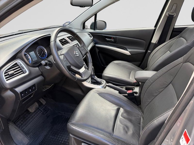 Suzuki S-CROSS bild 9