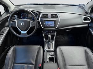 Suzuki S-CROSS bild 10