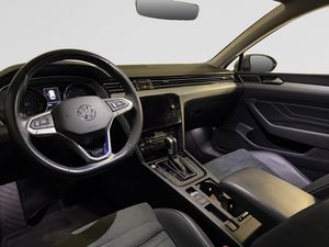 Volkswagen Passat bild 12